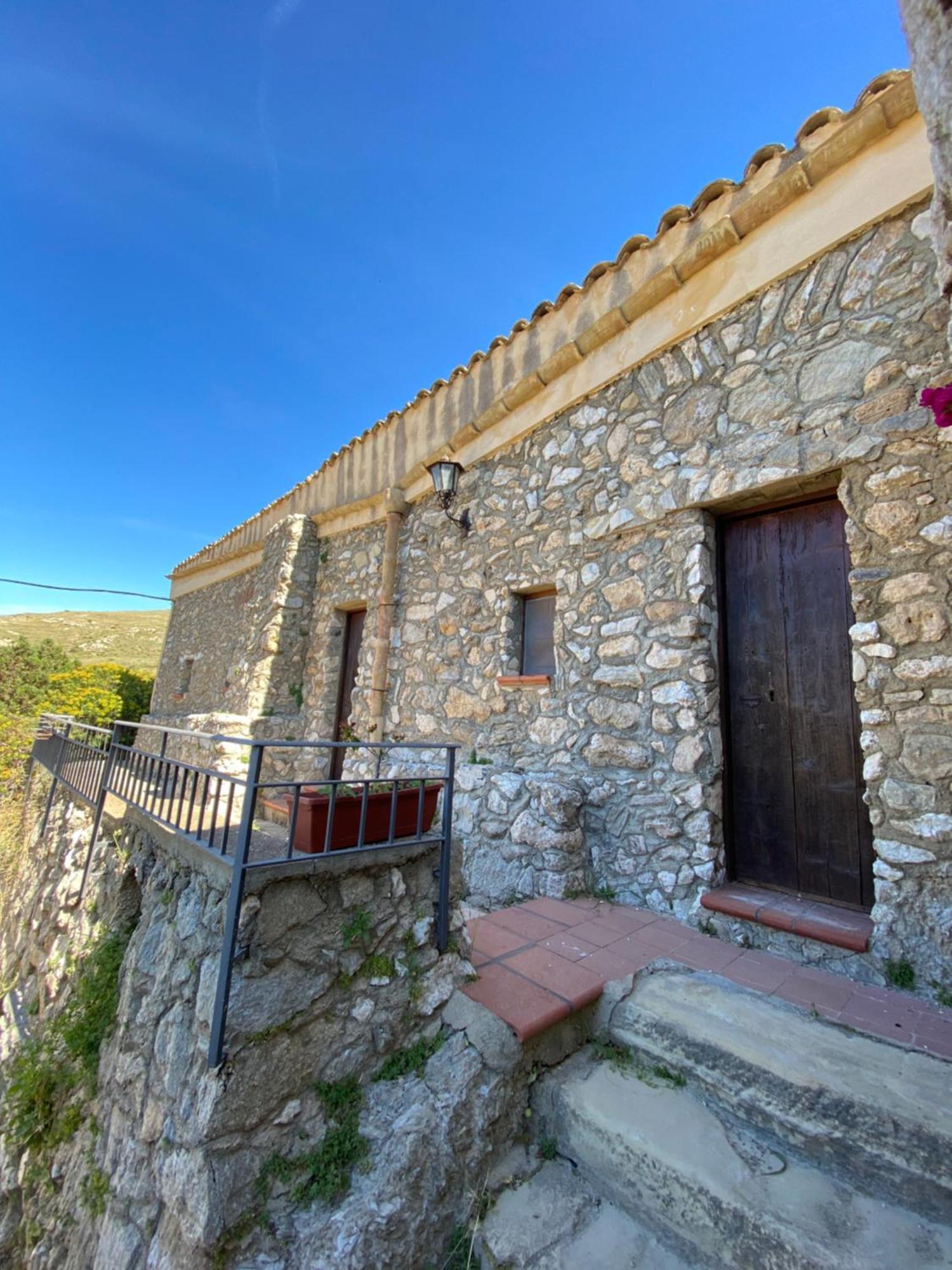 Antica Dimora Siciliana Hotel Сикулиана Екстериор снимка