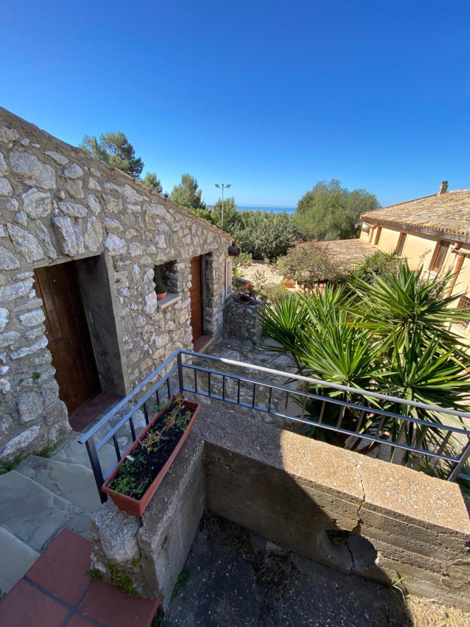 Antica Dimora Siciliana Hotel Сикулиана Екстериор снимка
